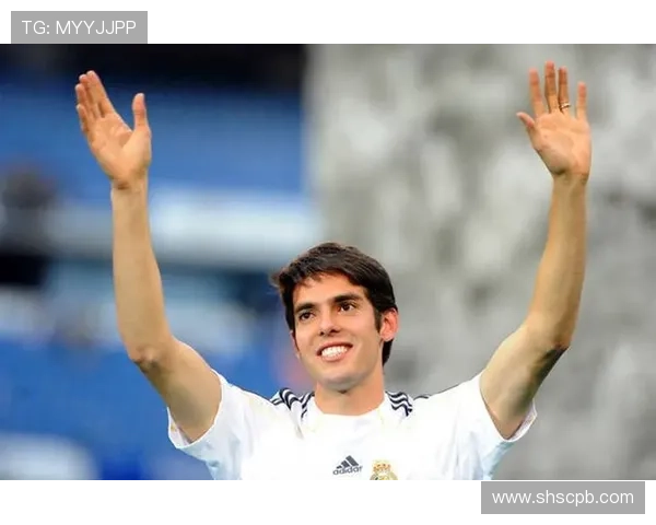 卡卡足球明星穿几号球衣的背后故事与传奇经历揭秘