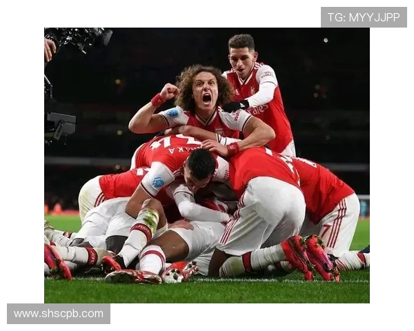 上海足球队荣登实力排行榜首位引领全国足球新风潮